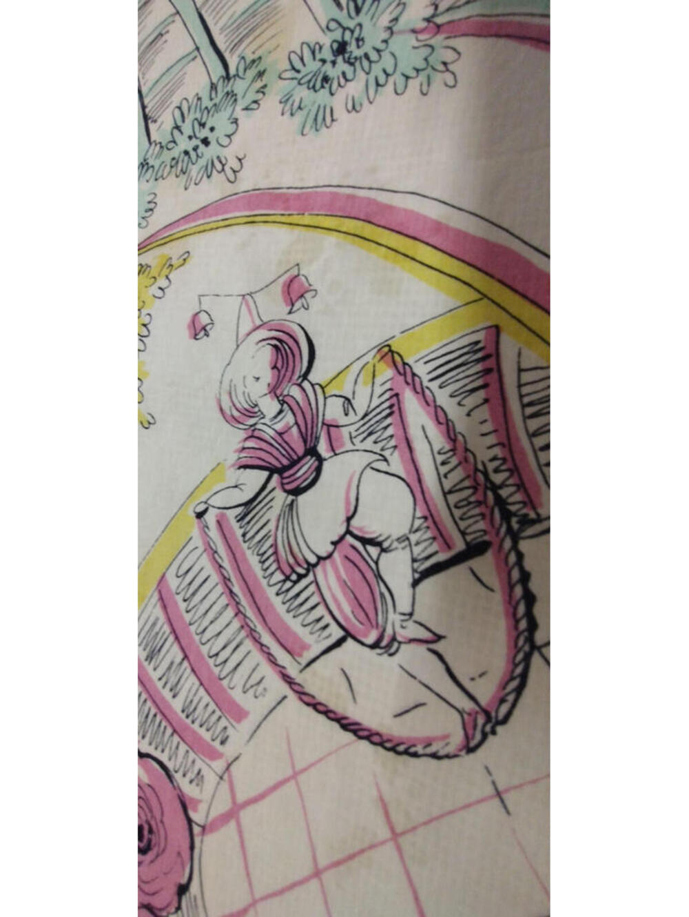 Vintage 1930s 40s Scarf Dancer Spring Roses Parachute Fabric Rare Acetate Rayon